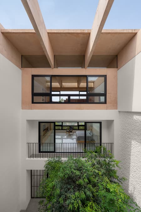 Armoua House